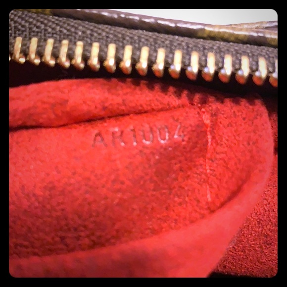 Authentic Louis Vuitton Viva Cite’ GM Monogram Bag - Picture 7 of 8